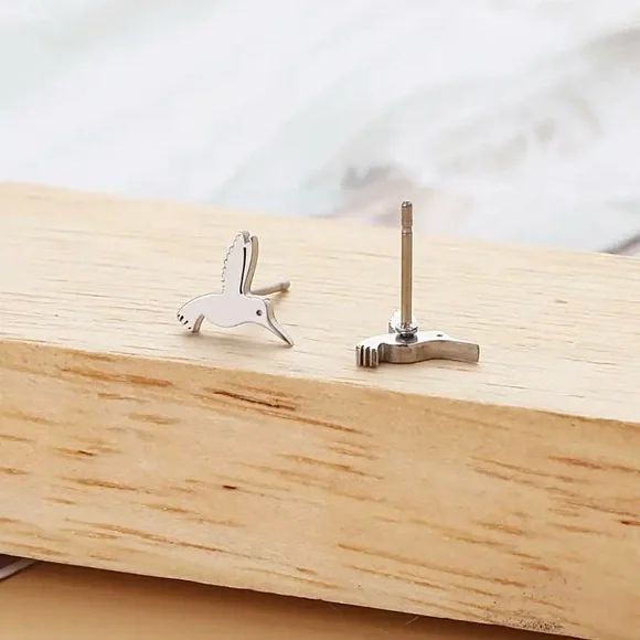 BOGO! Dainty Hummingbird bird stud Earrings in Silver color - Boutique NEW - Picture 2 of 4